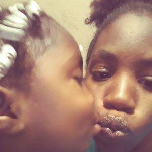 Meet your Posher, Derica